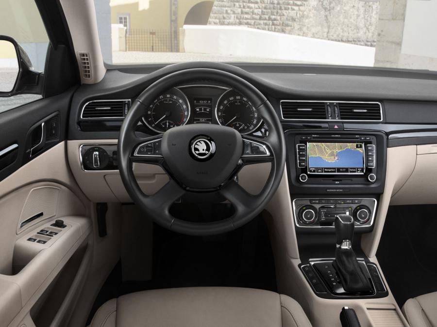  Skoda Superb Laurin & Klement 2013 года  (фото 9 из 10)